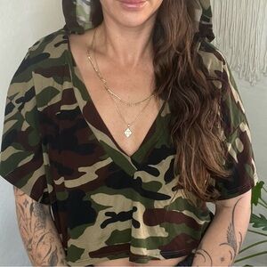 Fashion Nova Green and Tan Dolman Sleeve Crop Top